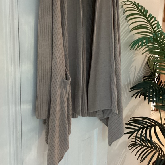 Barefoot Dreams CozyChic ultra lite Cardigan in Taupe/Tan - Picture 8 of 10